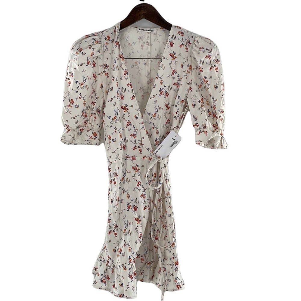 REFORMATION Carmelo Gabrielle Linen Floral Wrap Mini Dress - Picture 2 of 16